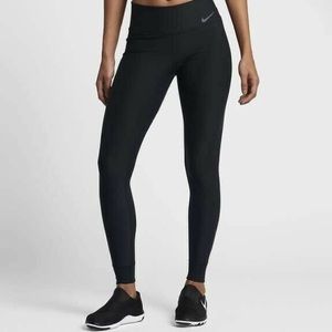 NWOT Nike Dri-Fit Leggings